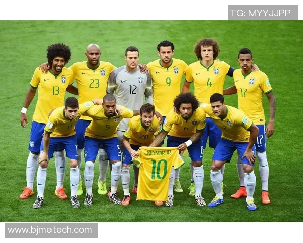 足球明星魅力瞬间全景展示与精彩故事分享